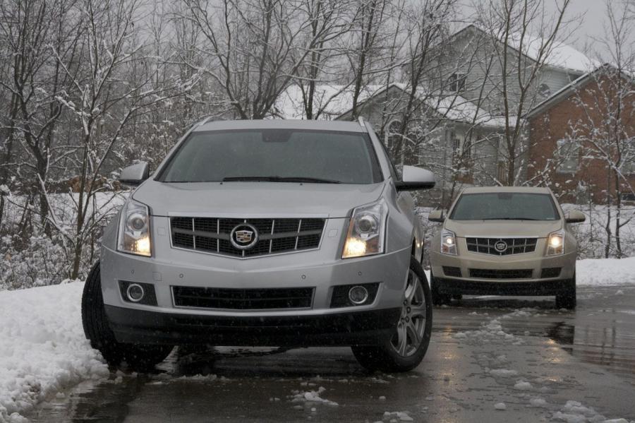  Cadillac SRX Crossover 2010 года  (фото 32 из 95)
